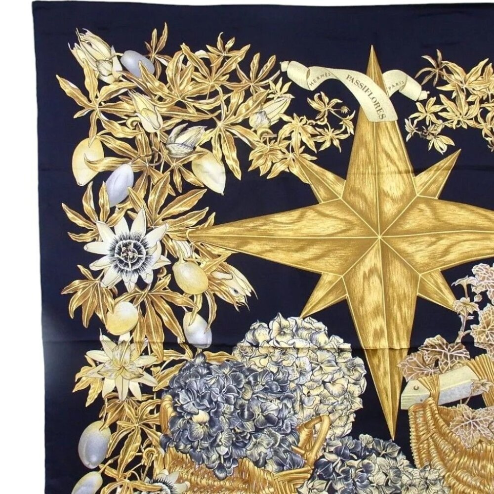 010176AQ (S1) Hermes Scarf Carre 90 Passiflores Black Silk - Picture 2 of 9